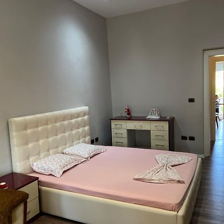 Lukas Apartament Vollga Durres Exterior photo
