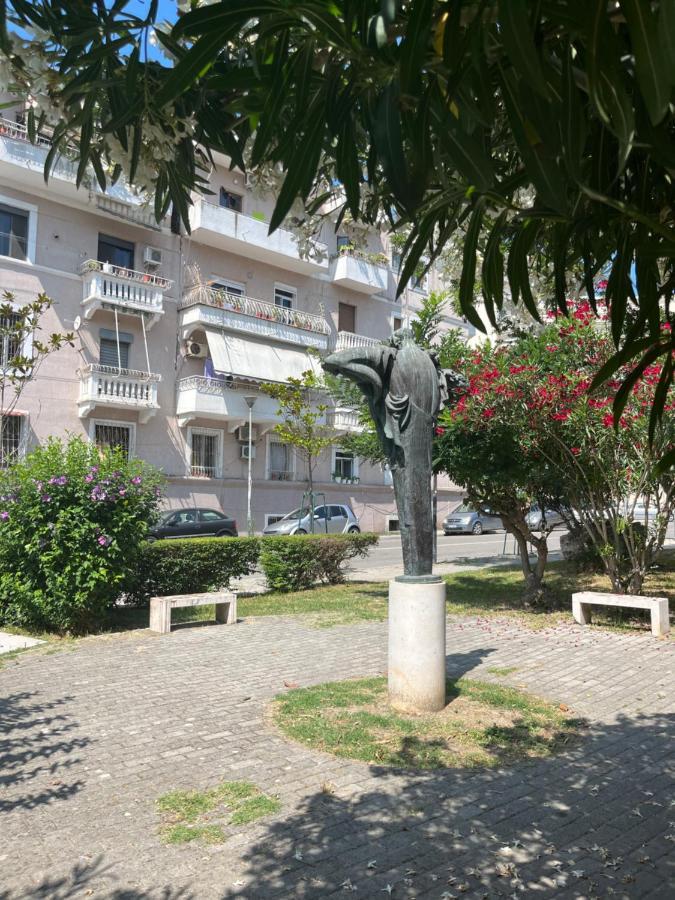 Lukas Apartament Vollga Durres Exterior photo