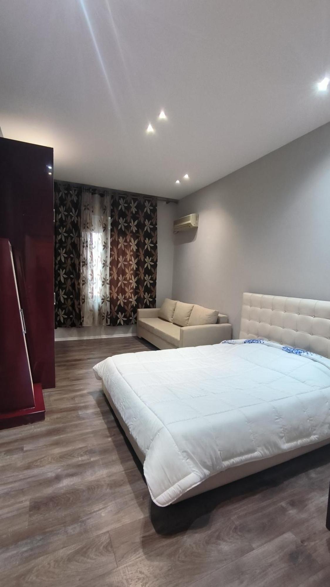 Lukas Apartament Vollga Durres Exterior photo