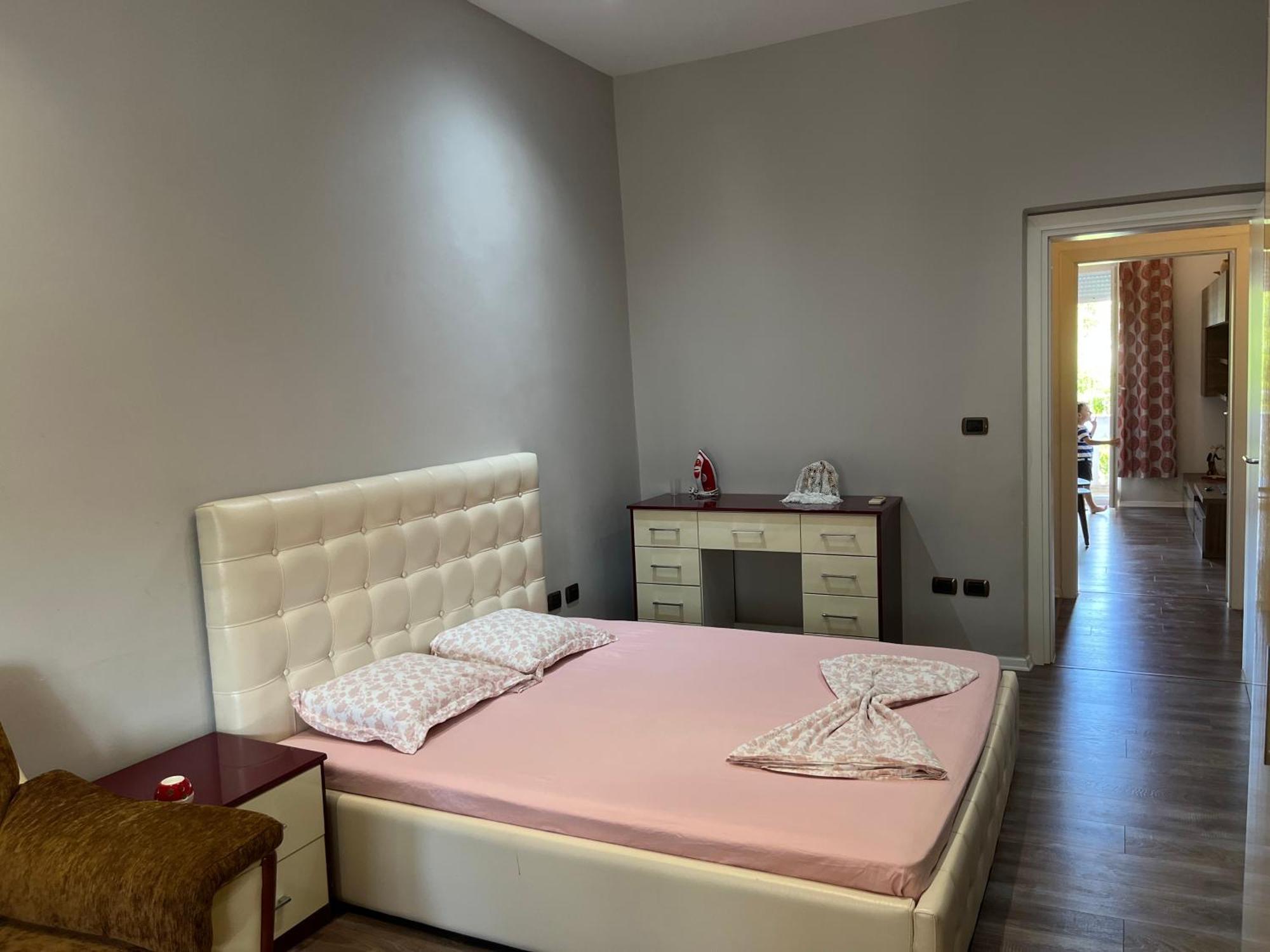 Lukas Apartament Vollga Durres Exterior photo